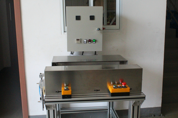 Heat shrink tubing equipment
